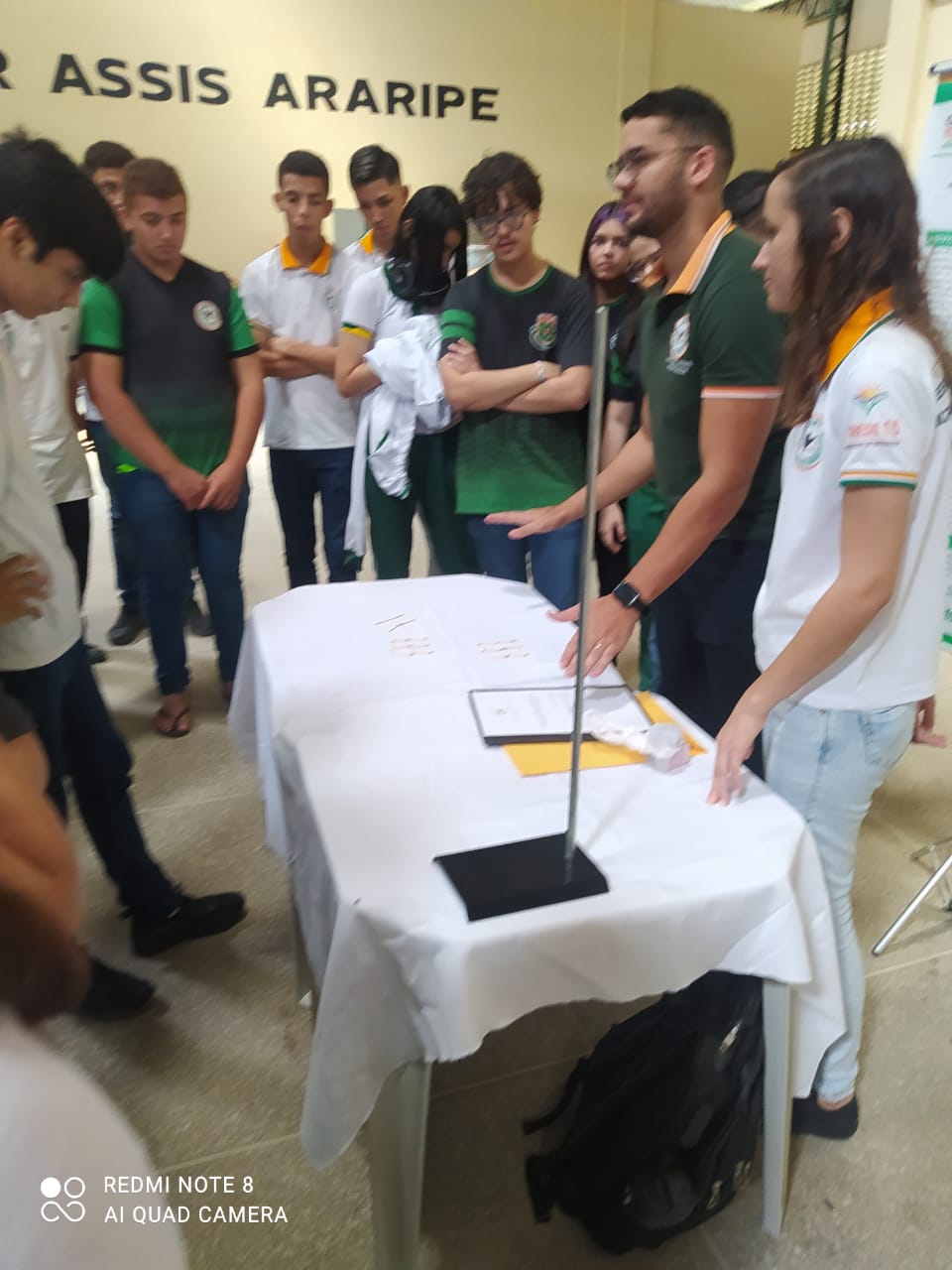 Malbatemática no Ceará 07 fotos de estudantes apresentando projeto