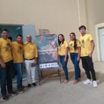 Malbatemática no Ceará 29 alunos e professores com cartaz do evento na Região de Inahmuns