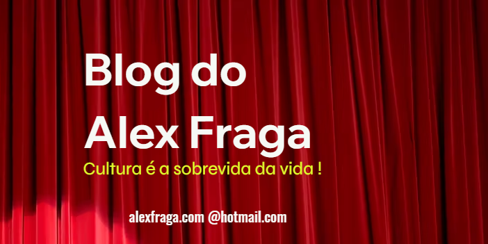 Imagem com letras brancas e um fundo de cortinas de teatro vermelhas com luz spot no cando inferior esquerdo